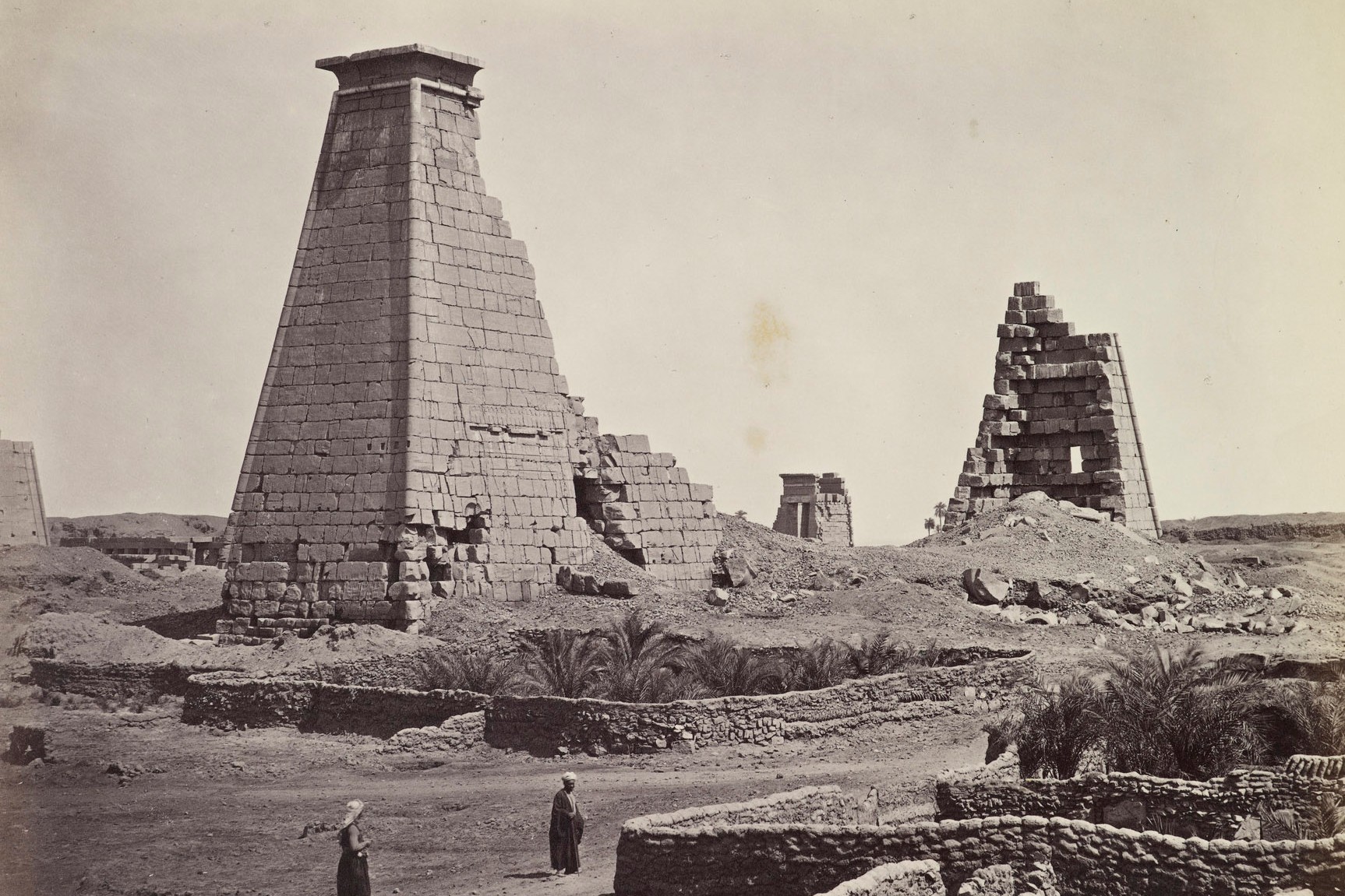 The Memnonium - The fallen Colossus - Explore Luxor