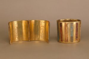 Read more about the article Hinged Cuff Bracelet