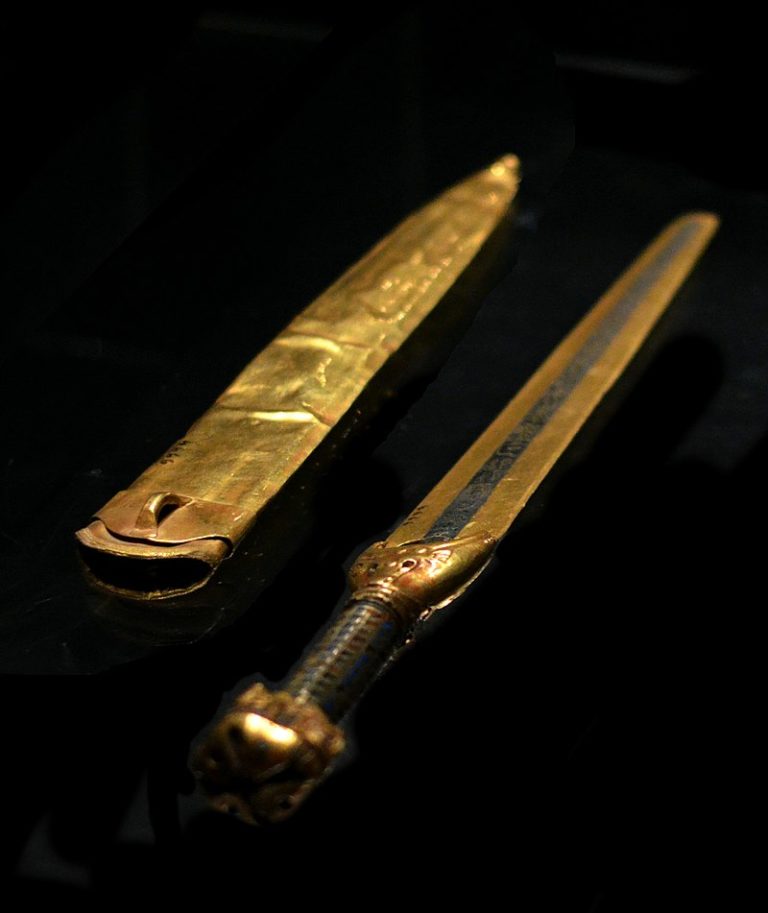Dagger of Ahmose I, Luxor Museum