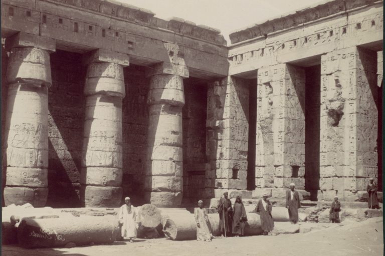Medinet Habu, 2nd courtyard south-west coast 1870