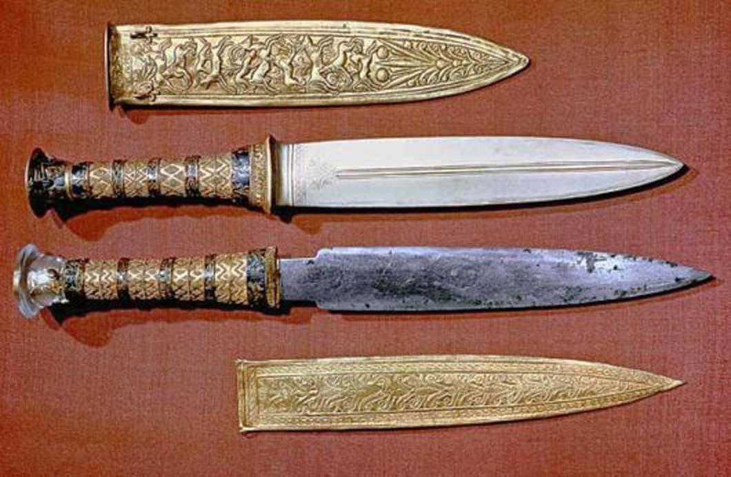 Detail of Tutankhamun's meteorite dagger and its gold sheath