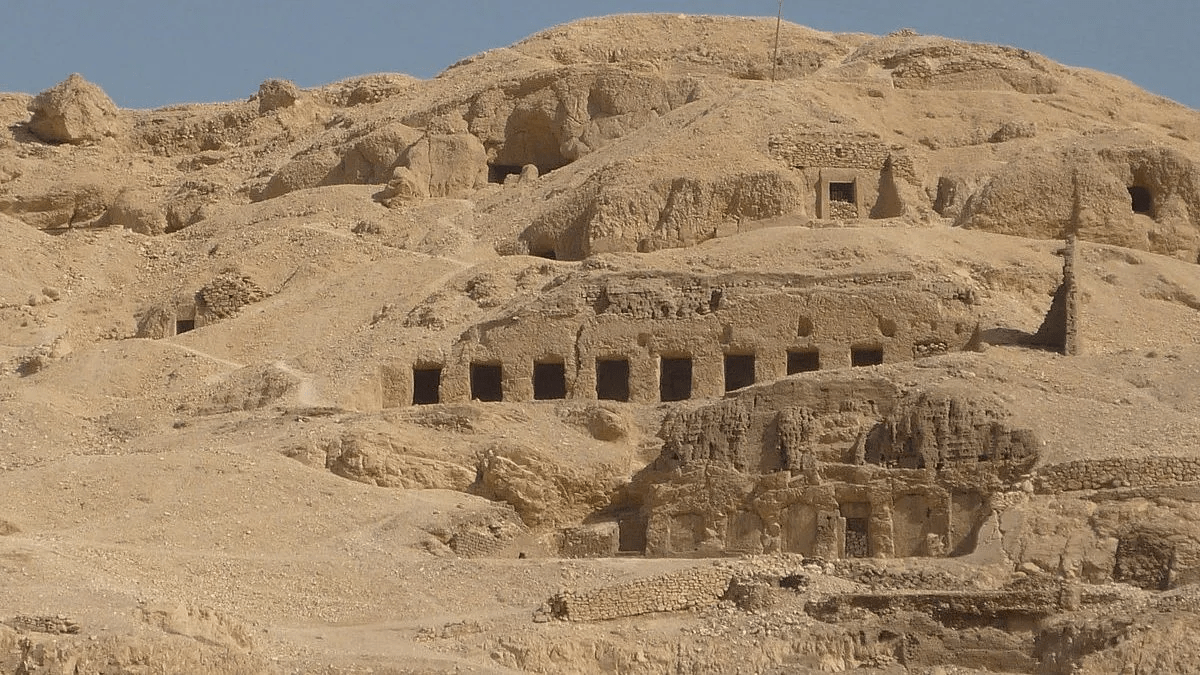 Map or overview of the El-Tarif Necropolis area