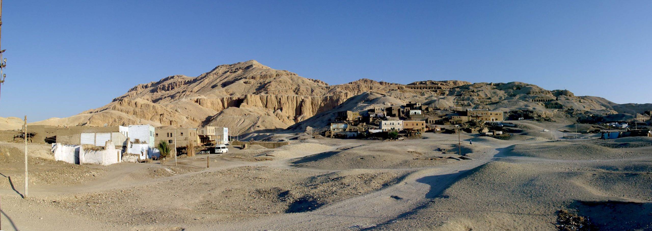 The hill of Sheikh Abd el-Qurna with its rock-cut tombs