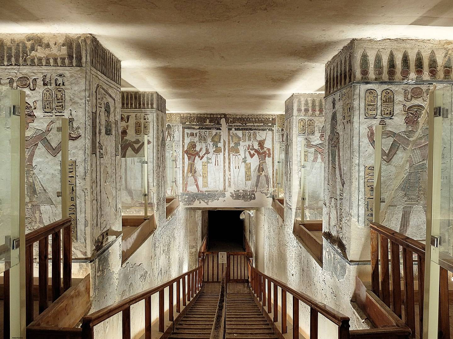 Dettaglio delle decorazioni parietali in KV11