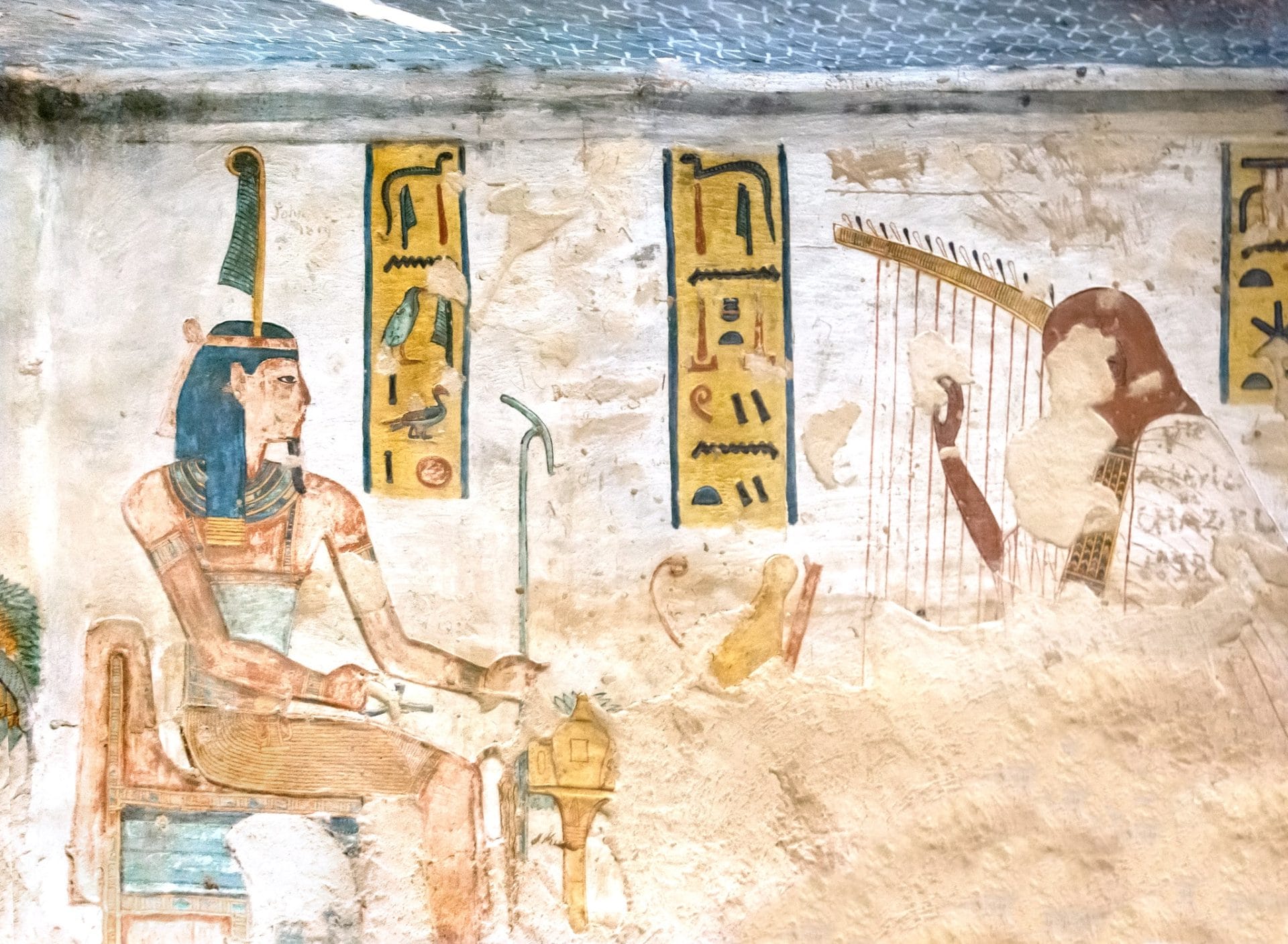 Il celebre rilievo degli arpisti ciechi dalla tomba di Ramesse III