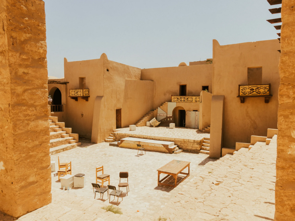 A courtyard in Hassan Fathy’s New Gourna