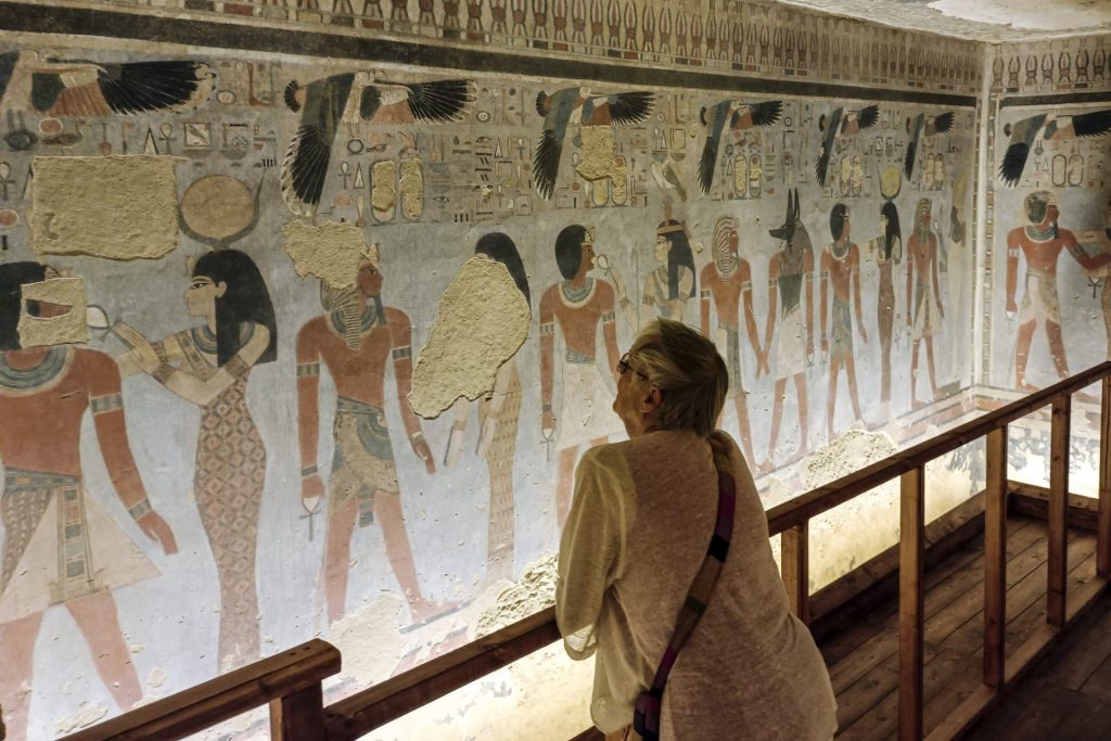 Read more about the article Tomb of Amenhotep III (WV22)