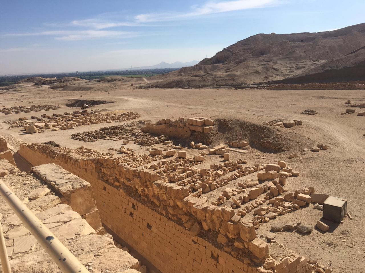 The temple of Mentuhotep at Deir el-Bahari